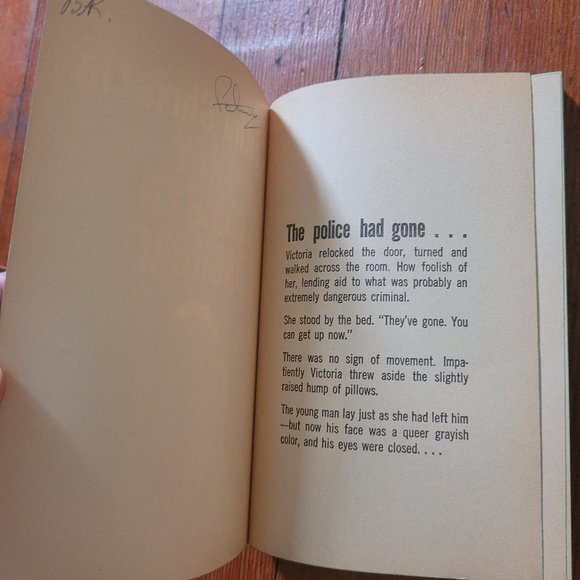 Vintage Agatha Christie - They Came to Baghdad 1965 - Picture 4 of 5